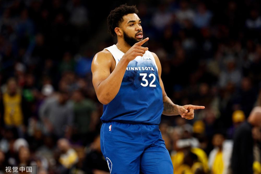 是比赛场上 是比赛场上