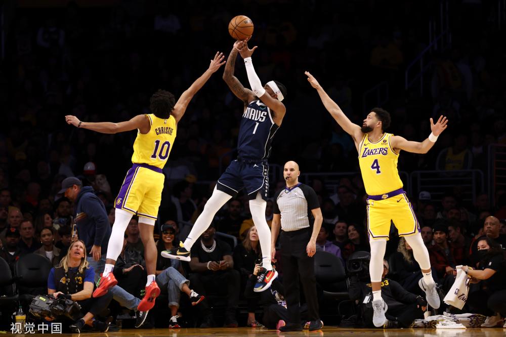 特别是年轻 特别是年轻