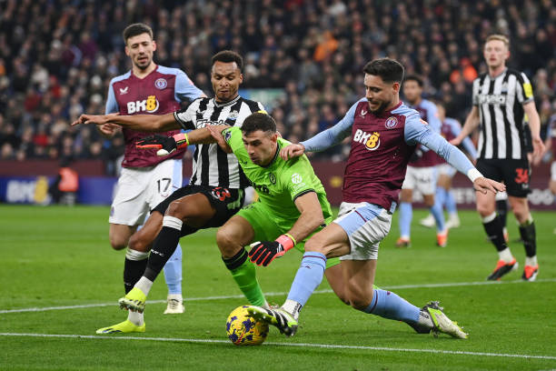 饱含激情的 饱含激情的